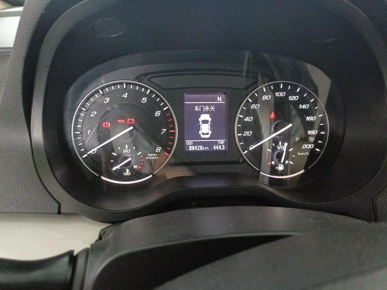 Great Wall C30 2016 1.5L AMT Luxury Model — миниатюра 11