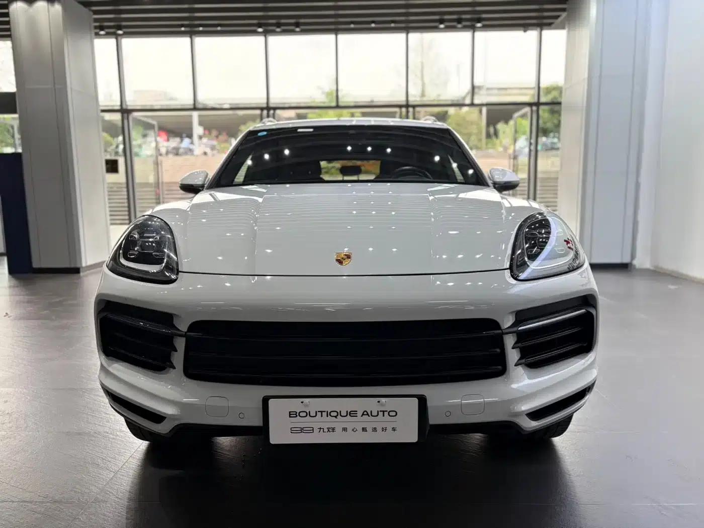 2019 Cayenne E-Hybrid 2.0T — миниатюра 2