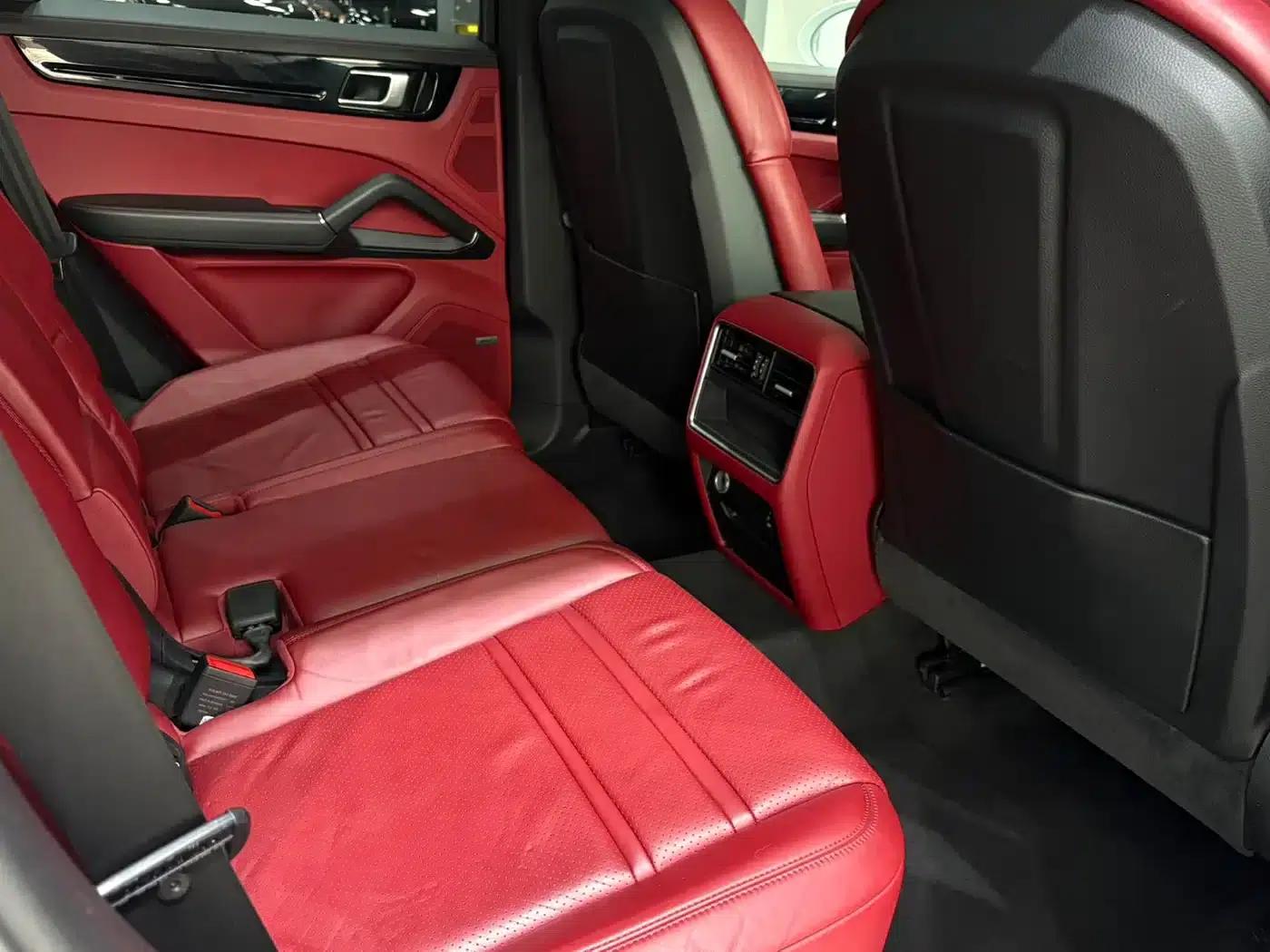 2019 Cayenne E-Hybrid 2.0T — миниатюра 11