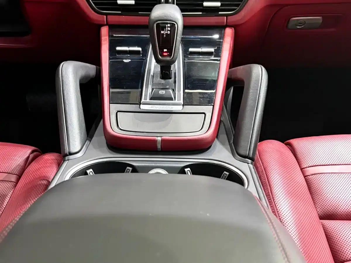2019 Cayenne E-Hybrid 2.0T — миниатюра 15