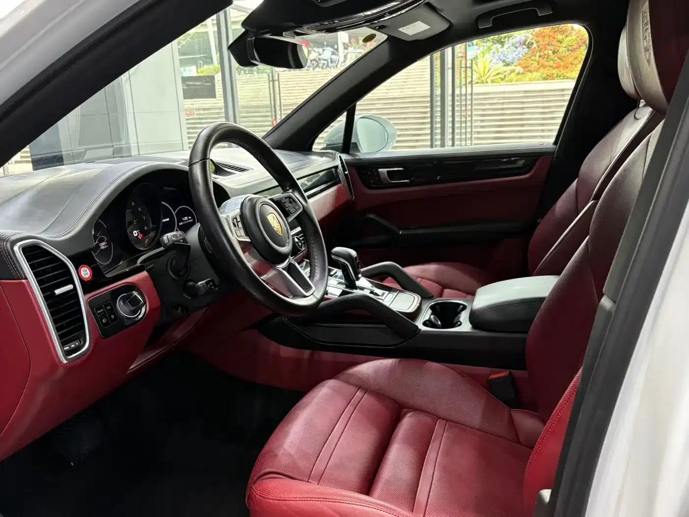 2019 Cayenne E-Hybrid 2.0T — миниатюра 8
