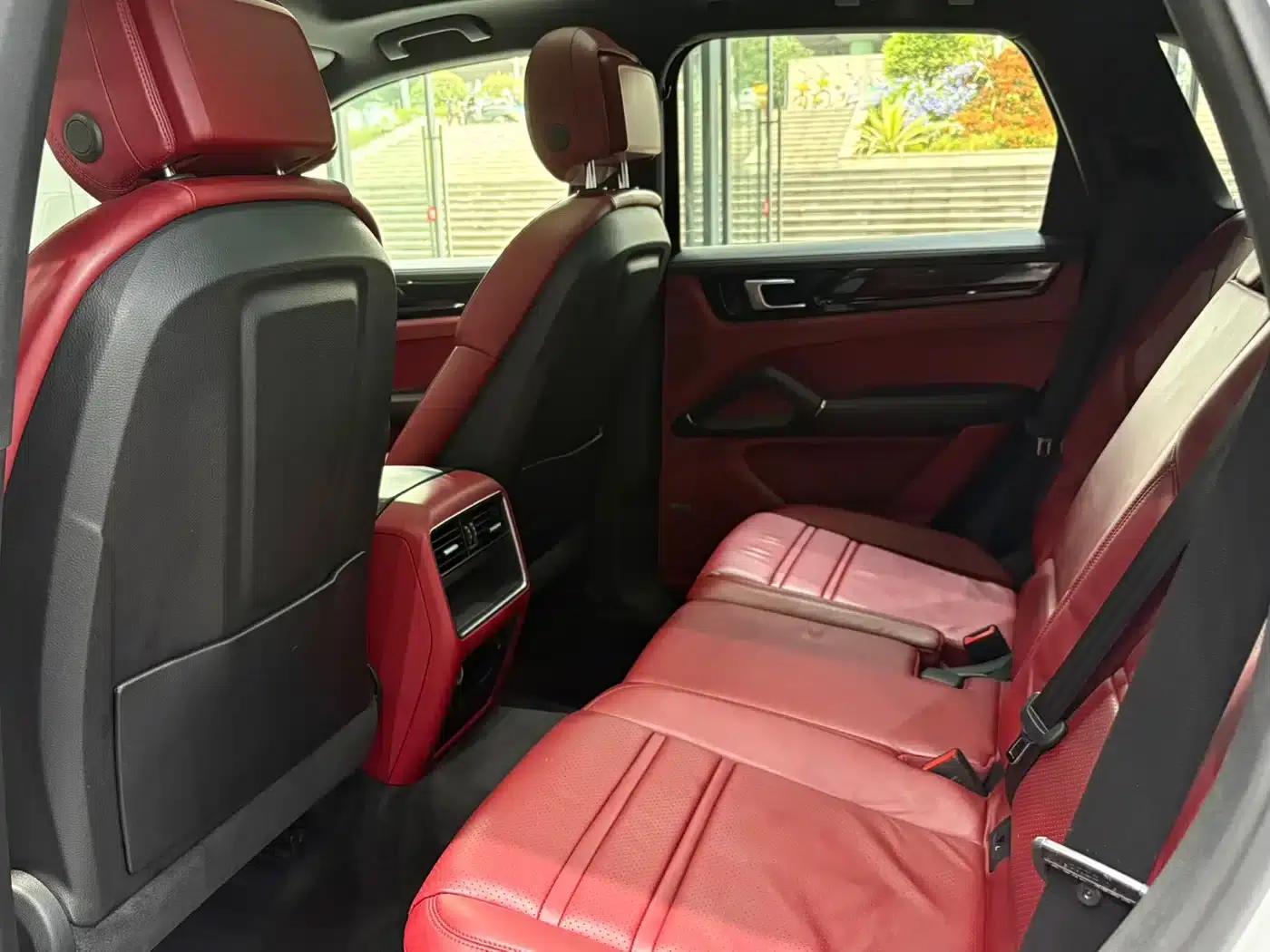 2019 Cayenne E-Hybrid 2.0T — миниатюра 9