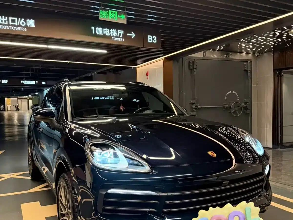 2023 Cayenne E-Hybrid 2.0T Platinum Edition — миниатюра 2