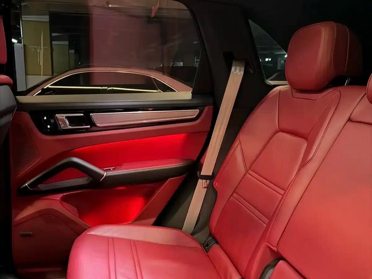 2023 Cayenne E-Hybrid 2.0T Platinum Edition — миниатюра 11