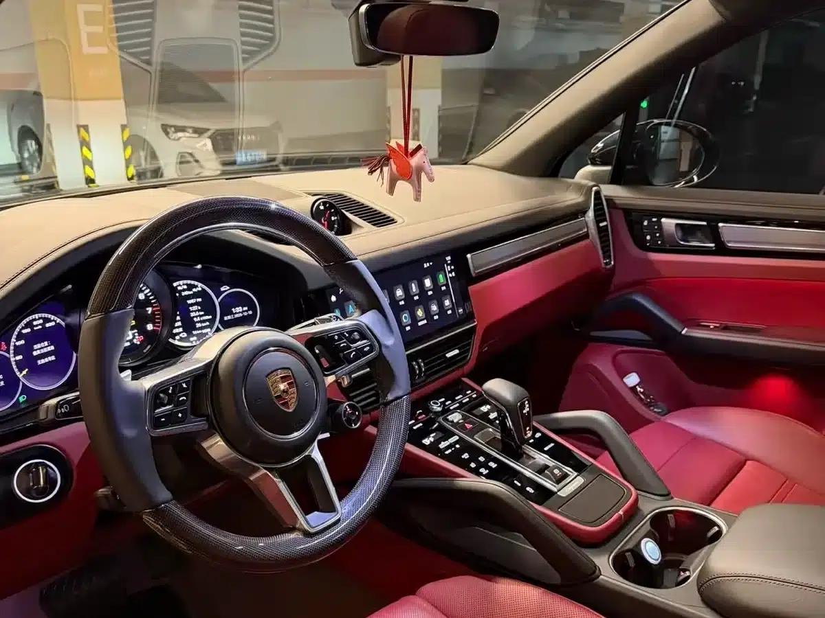 2023 Cayenne E-Hybrid 2.0T Platinum Edition — миниатюра 4