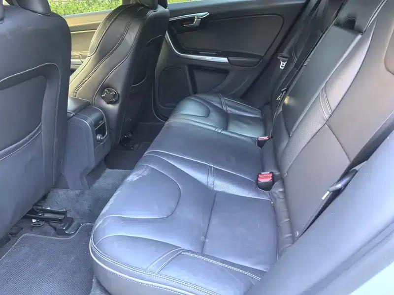 2014 Volvo V60 Facelift T5 Sport Edition — миниатюра 16