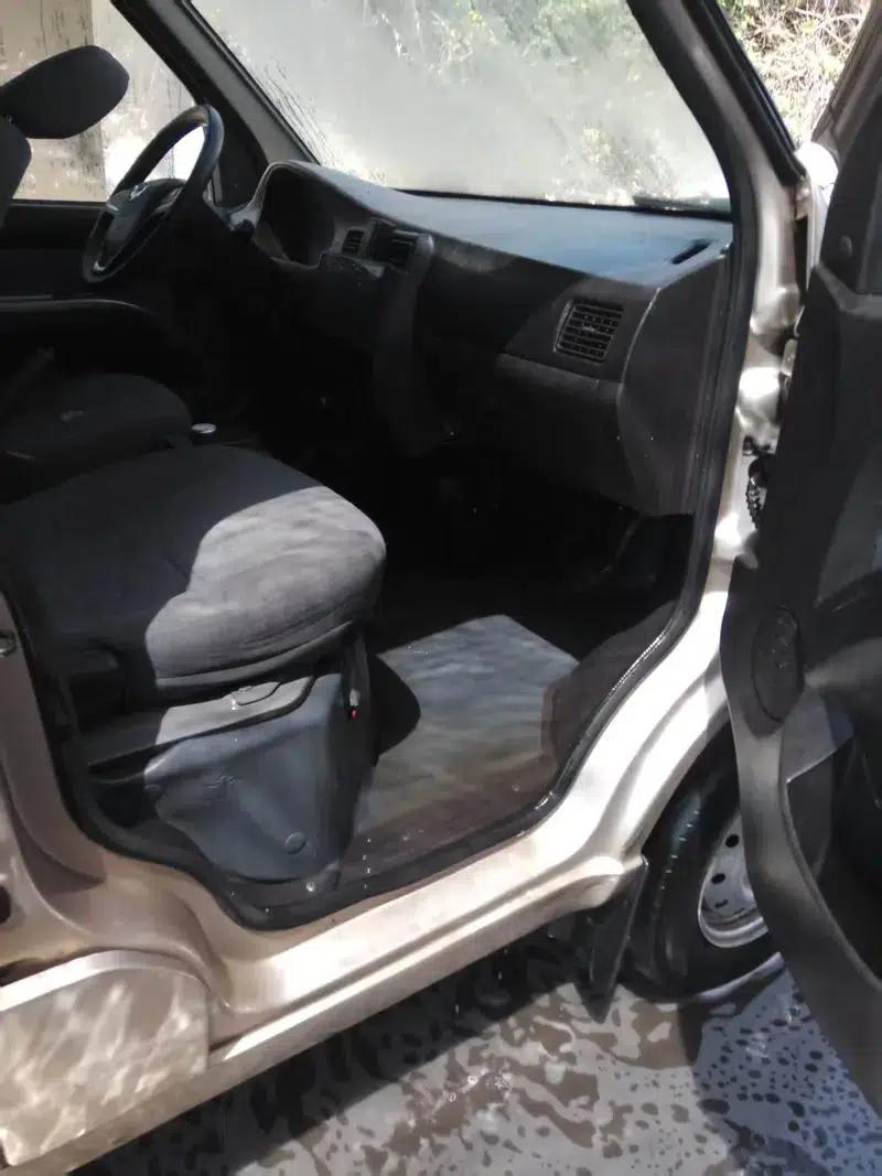 Wuling Rongguang EV 2020 Basic 2-Seater with Closed Windows 300km Range — миниатюра 7