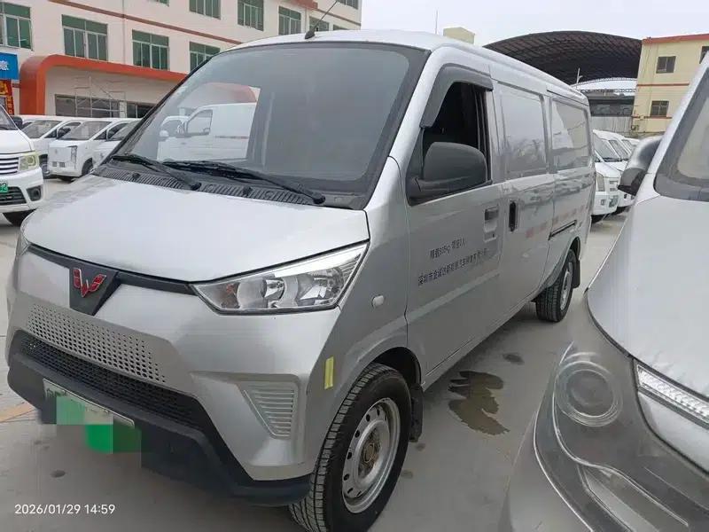 Wuling EV50 2021 model van logistics vehicle with Huishitong Penghui 43.2kWh Tongyu electric control system. — миниатюра 1