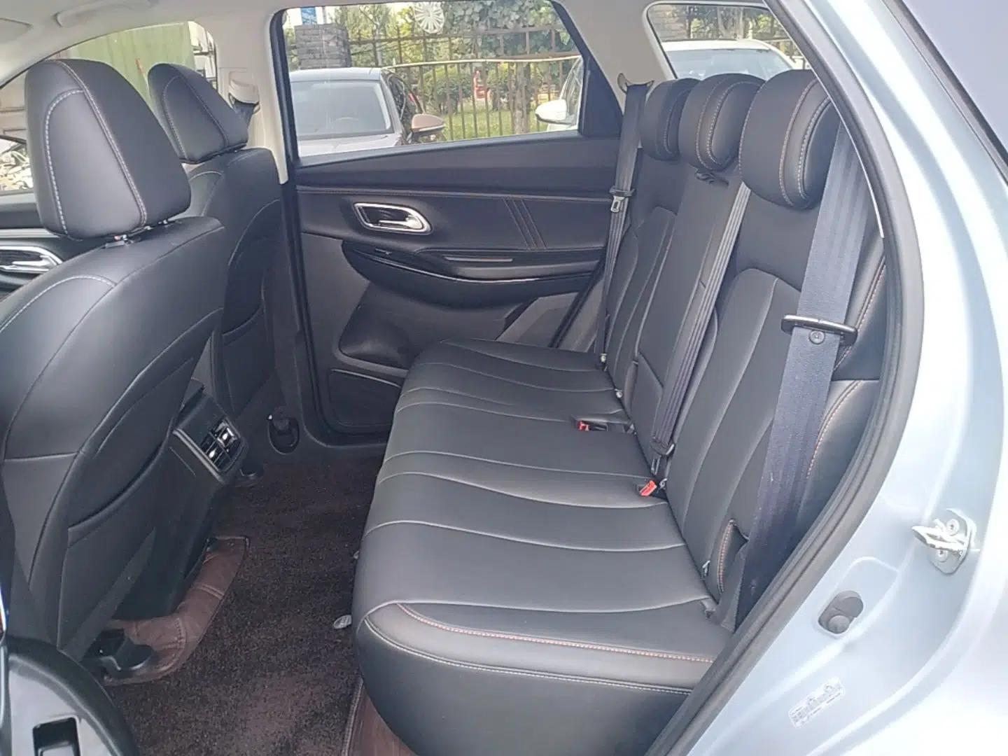 CHANGAN OSHAN X7 PLUS 2022 1.5T Blue Whale Edition Automatic Prestige Version — миниатюра 20