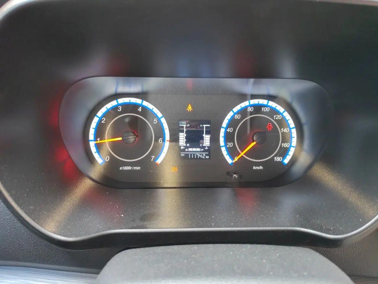 CHANGAN KAICHENG Ruixing M60 2023 1.6L CNG Comfort Van 2 Seats — миниатюра 11