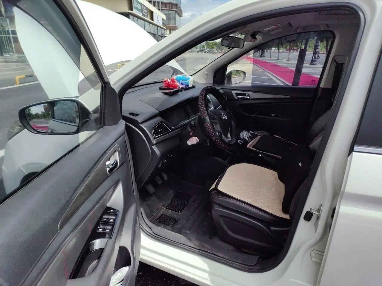 CHANGAN KAICHENG Oushang A600 2016 1.5L Manual Luxury 7-Seater — миниатюра 16
