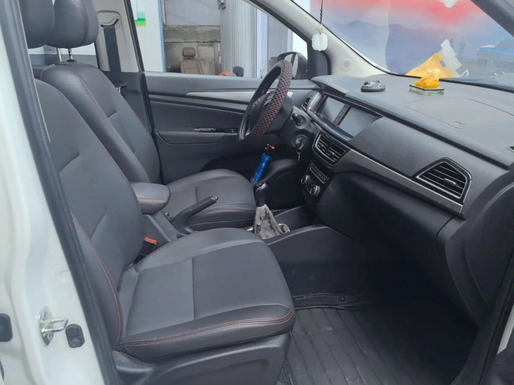 CHANGAN KAICHENG Oushang A600 2016 1.5L Manual Luxury 7-Seater — миниатюра 19
