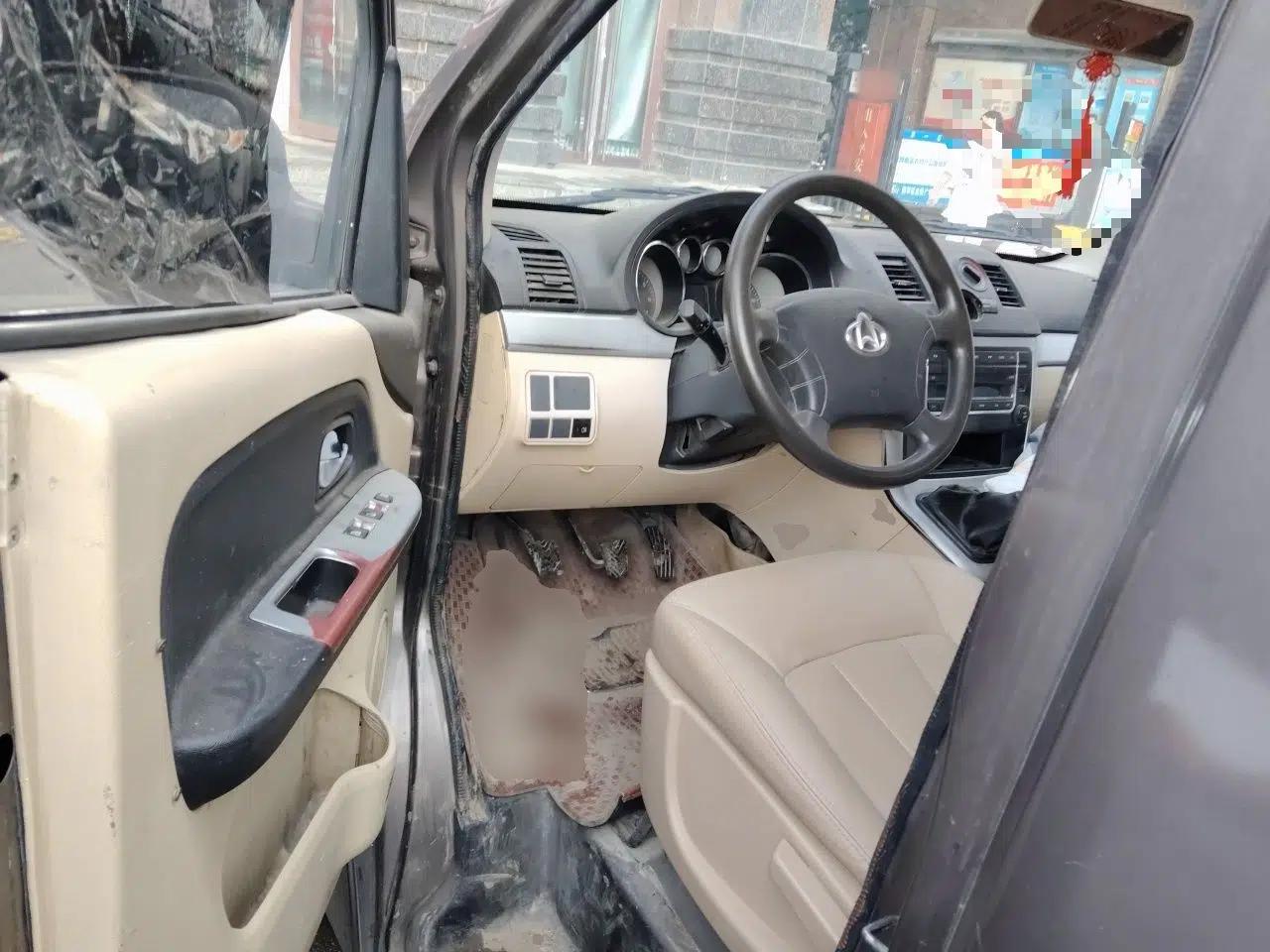 CHANGAN KAICHENG Ruixing M90 2016 plate, manual transmission, 2.0-liter gasoline, 6 seats — миниатюра 16