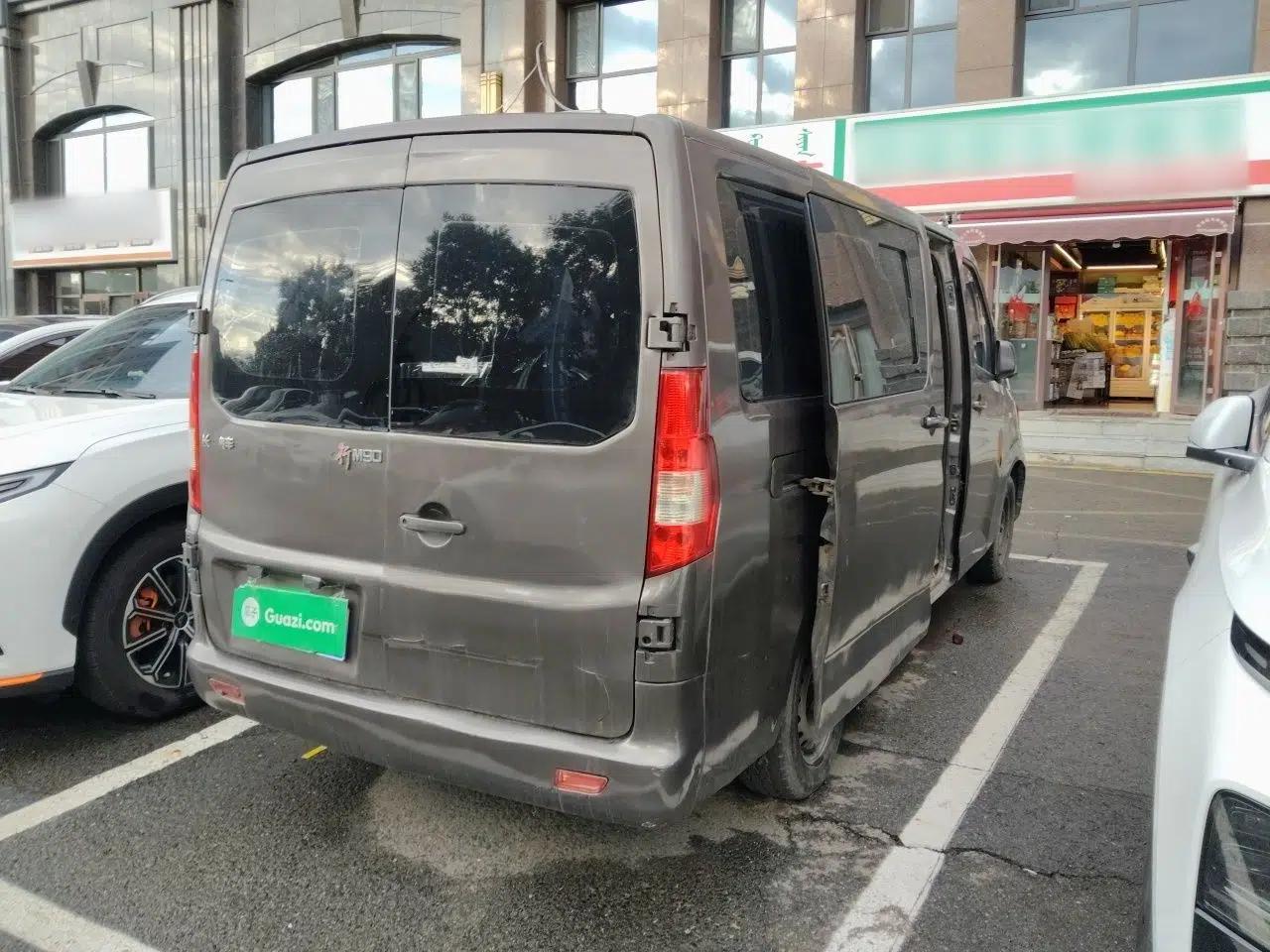 CHANGAN KAICHENG Ruixing M90 2016 plate, manual transmission, 2.0-liter gasoline, 6 seats — миниатюра 6