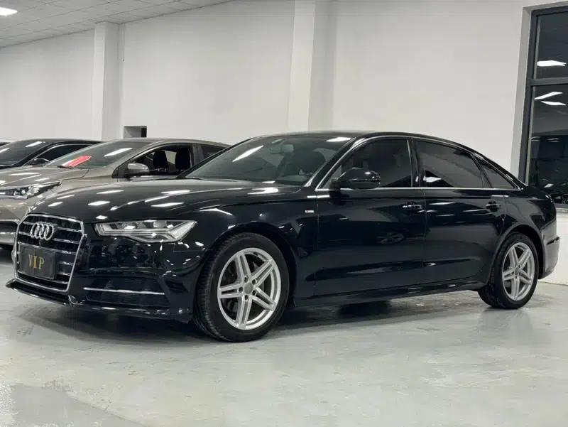Audi A6L 2018 30th Anniversary Edition 30 FSI Fashion Model — миниатюра 1