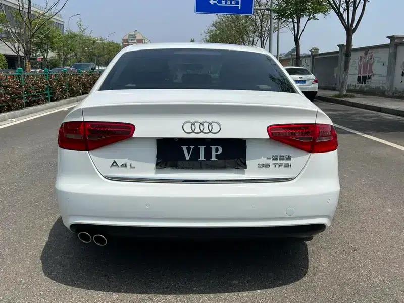 Audi A4L 2016 35 TFSI Classic Edition Automatic Standard Model — миниатюра 5