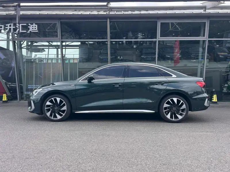 2024 Audi A3 A3L Limousine 35 TFSI Fashion Sport — миниатюра 3
