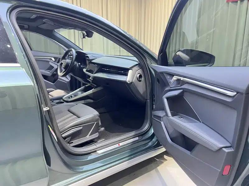 Audi A3 2023 Facelift A3L Limousine 35 TFSI Sporty Edition — миниатюра 14