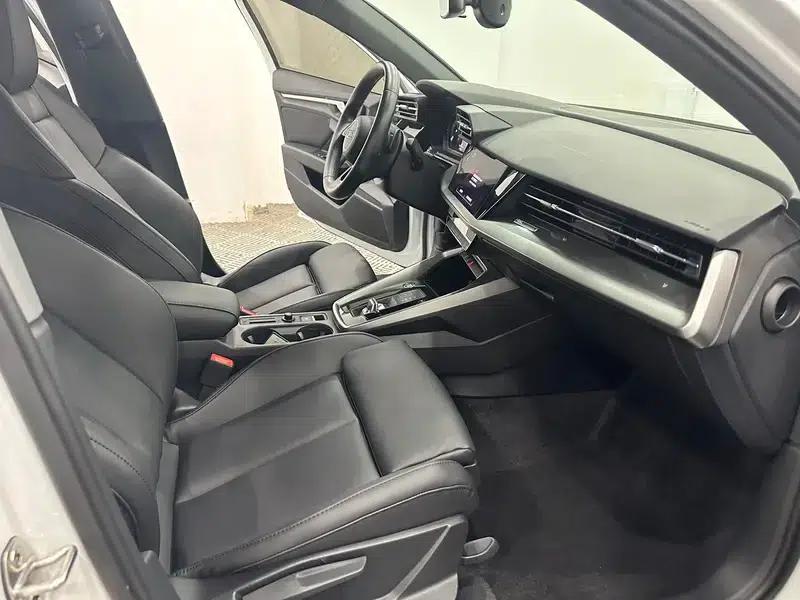 Audi A3 2022 Sportback 35 TFSI Progressive Sport — миниатюра 7