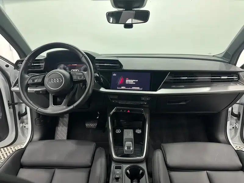 Audi A3 2022 Sportback 35 TFSI Progressive Sport — миниатюра 8