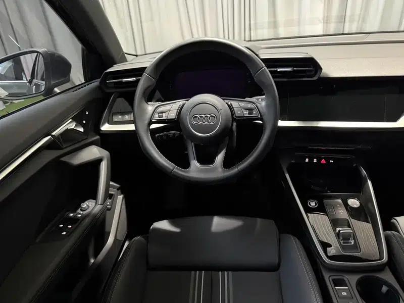Audi A3 2022 Sportback 35 TFSI Fashion Sport — миниатюра 13