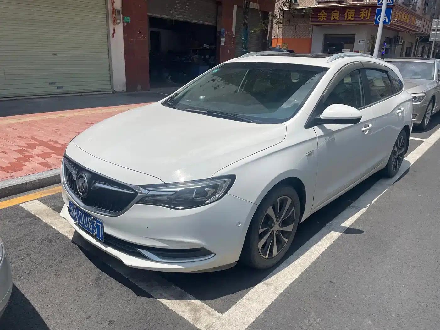Buick Verano 2018 18T Automatic Elite — миниатюра 4