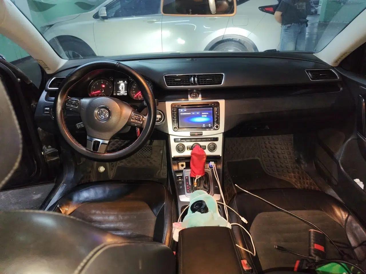Volkswagen Magotan 2015 1.8TSI Luxury Model — миниатюра 9