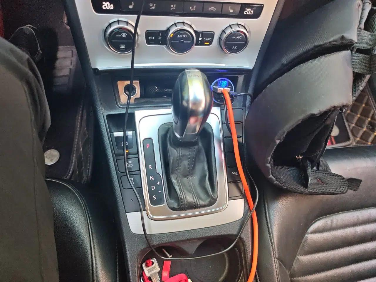 Volkswagen Magotan 2013 2.0 TSI Luxury Model — миниатюра 14