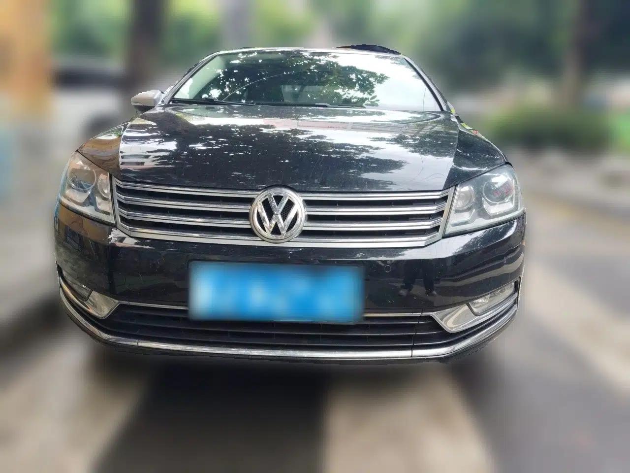 Volkswagen Magotan 2015 Facelift 1.8TSI Luxury Model — миниатюра 2