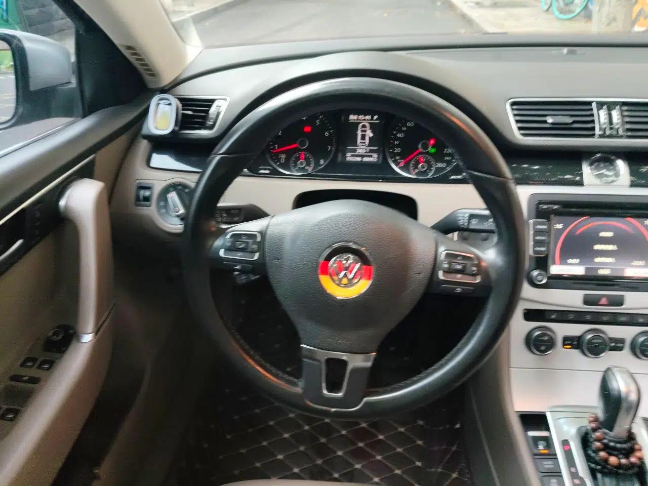 Volkswagen Magotan 2015 Facelift 1.8TSI Luxury Model — миниатюра 10