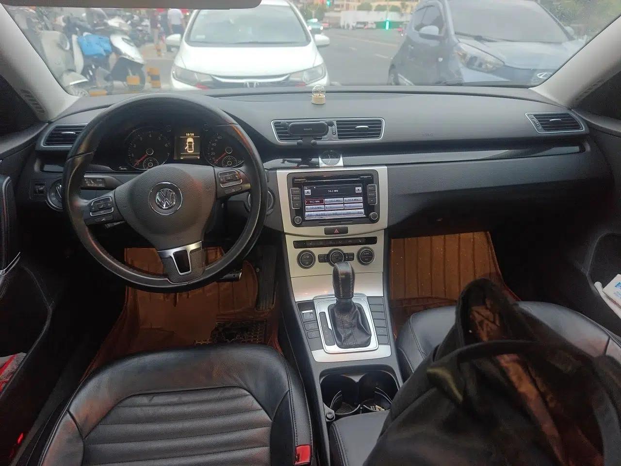 Volkswagen Magotan 2013 1.8TSI Luxury Model — миниатюра 9