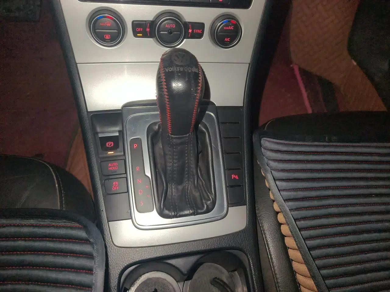 Volkswagen Magotan 2015 1.8TSI Luxury Model — миниатюра 14