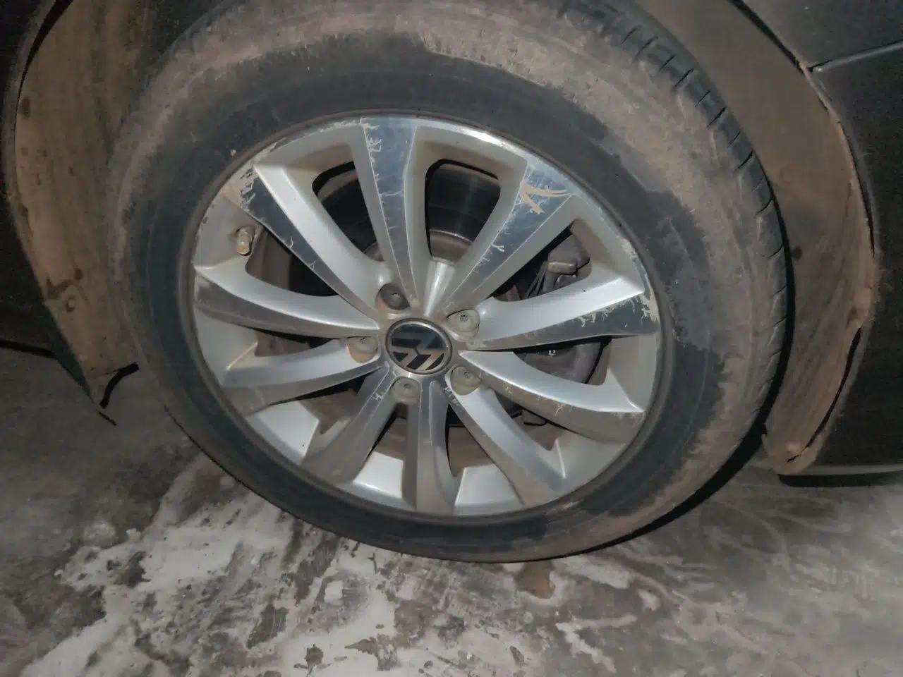 Volkswagen Magotan 2015 1.8TSI Luxury Model — миниатюра 8
