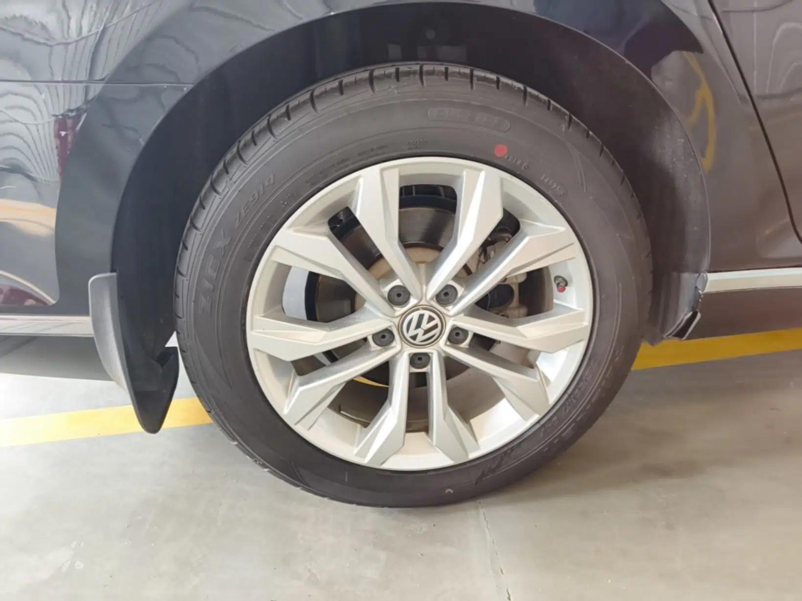 Volkswagen Magotan 2018 330TSI DSG Luxury Model — миниатюра 11