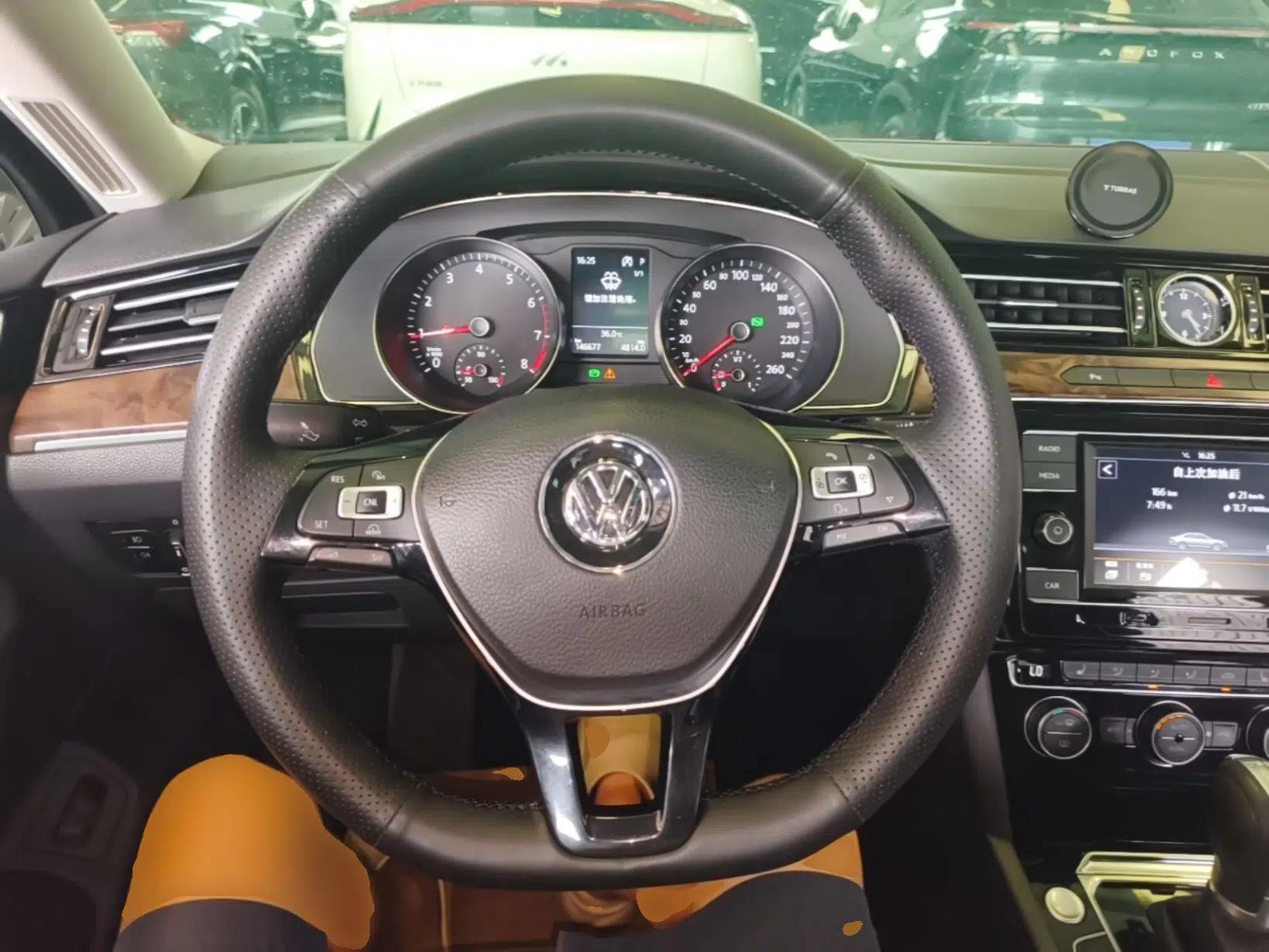 Volkswagen Magotan 2018 330TSI DSG Luxury Model — миниатюра 13