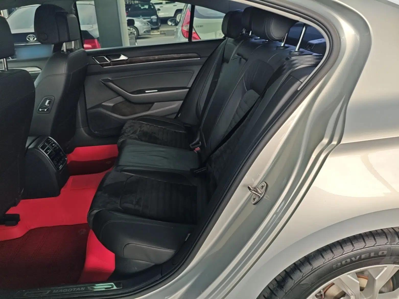 Volkswagen Magotan 2017 330TSI DSG Luxury Model — миниатюра 20
