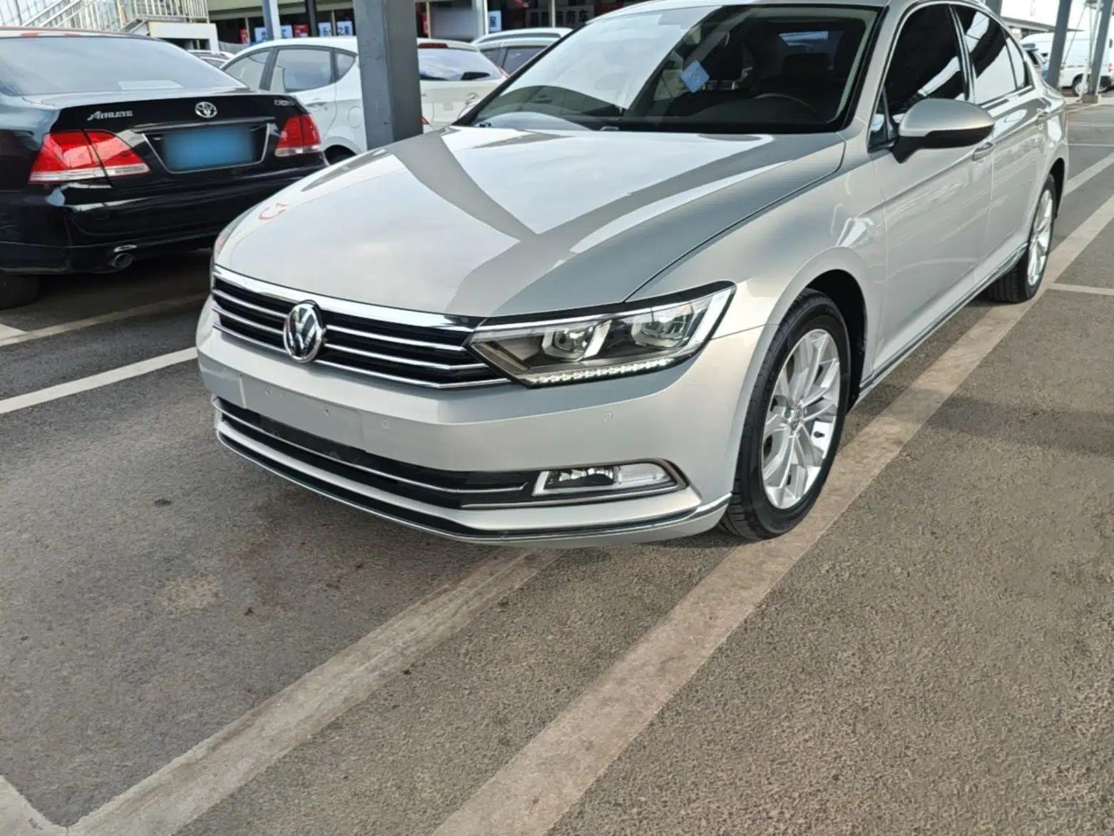 Volkswagen Magotan 2017 330TSI DSG Luxury Model — миниатюра 8