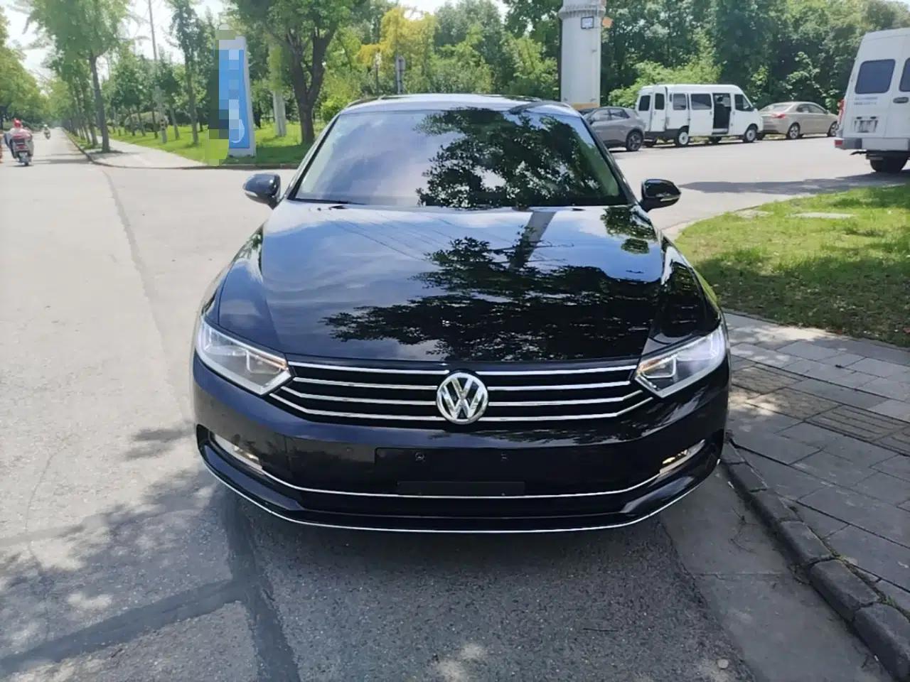 Volkswagen Magotan 2018 330TSI DSG Advanced Model — миниатюра 2