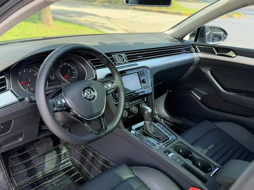Volkswagen Magotan 2018 330TSI DSG Advanced Model — миниатюра 33