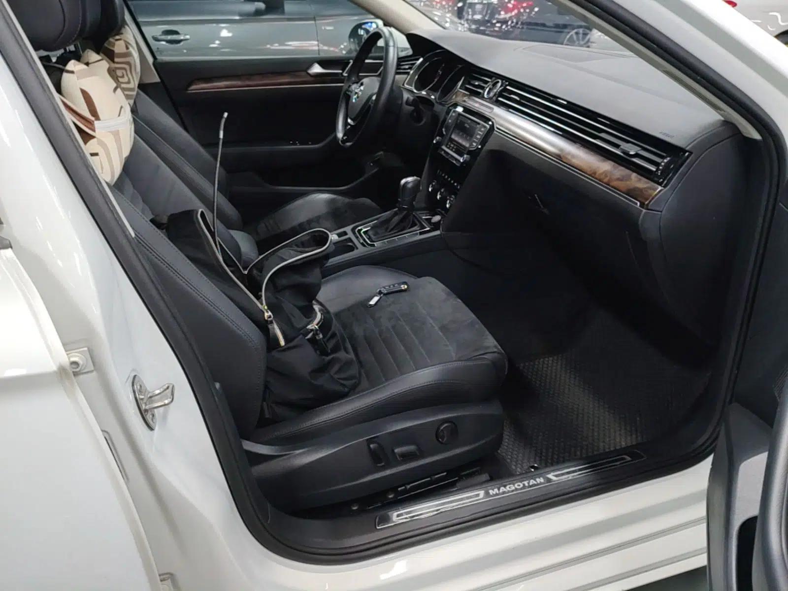 Volkswagen Magotan 2017 330TSI DSG Luxury Model — миниатюра 19
