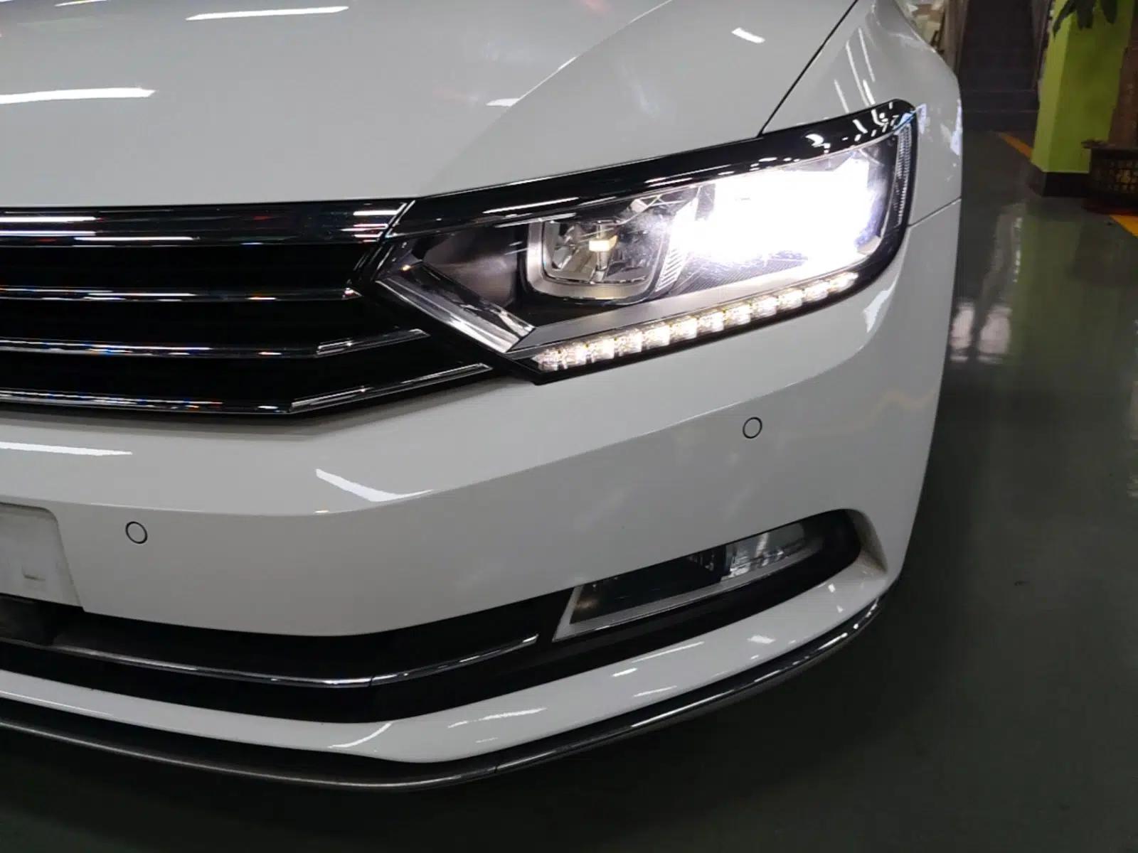 Volkswagen Magotan 2017 330TSI DSG Luxury Model — миниатюра 8