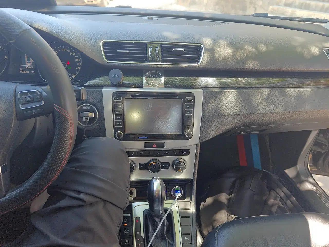Volkswagen Magotan 2015 Facelift 1.8TSI Luxury Model — миниатюра 13