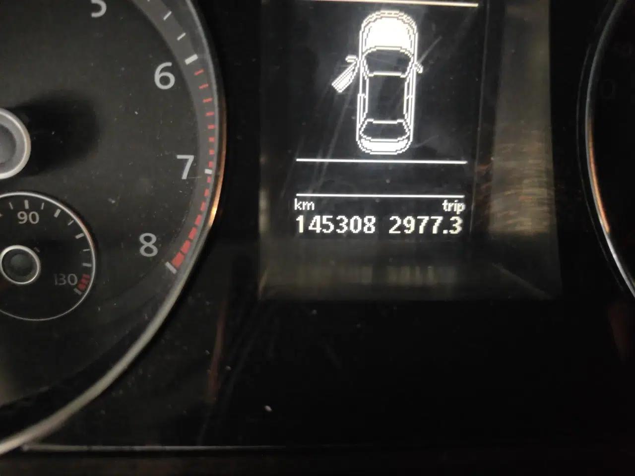 Volkswagen Magotan 2012 Facelift 1.8TSI Prestige Model — миниатюра 12