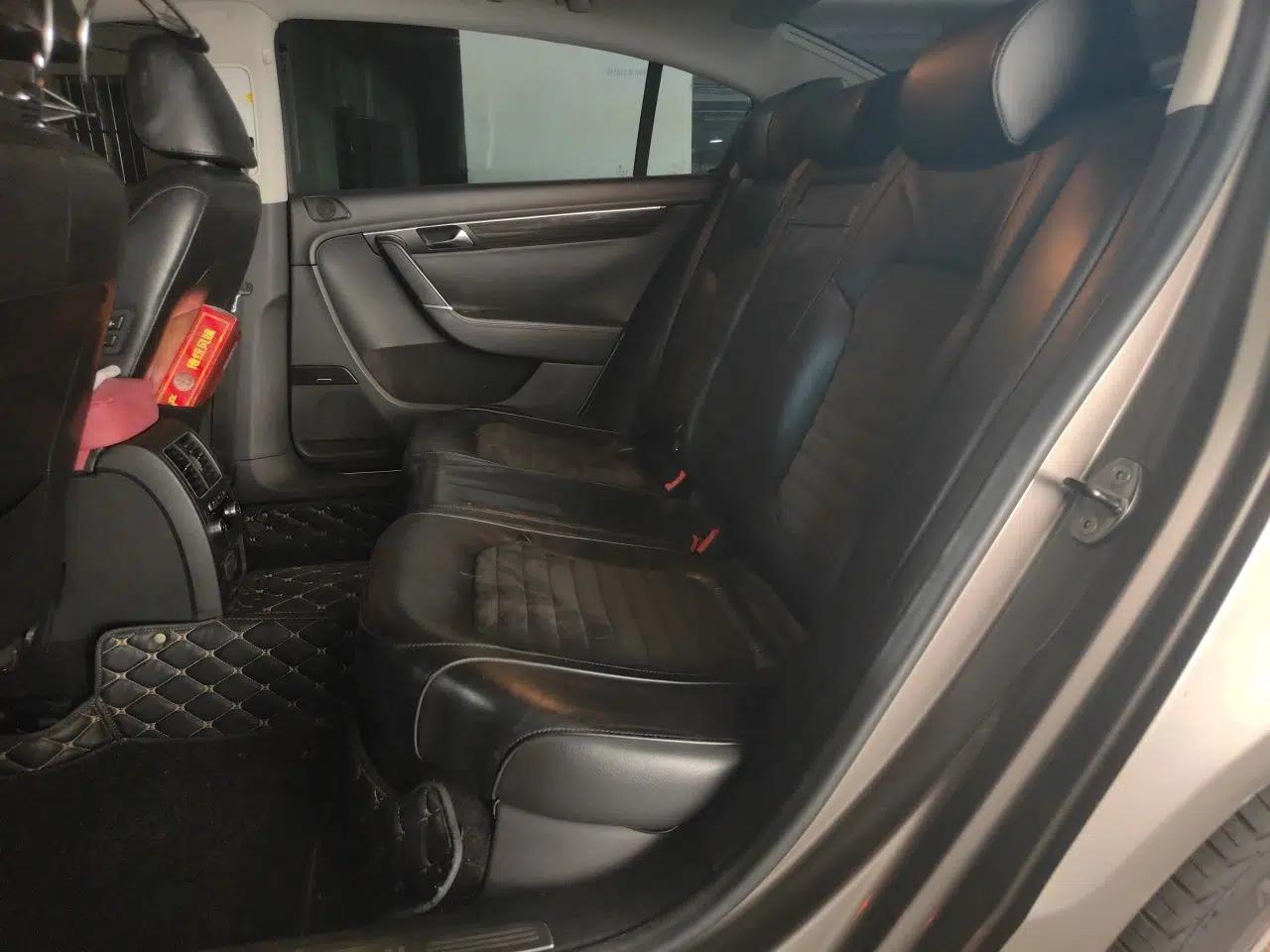 Volkswagen Magotan 2012 Facelift 1.8TSI Prestige Model — миниатюра 17