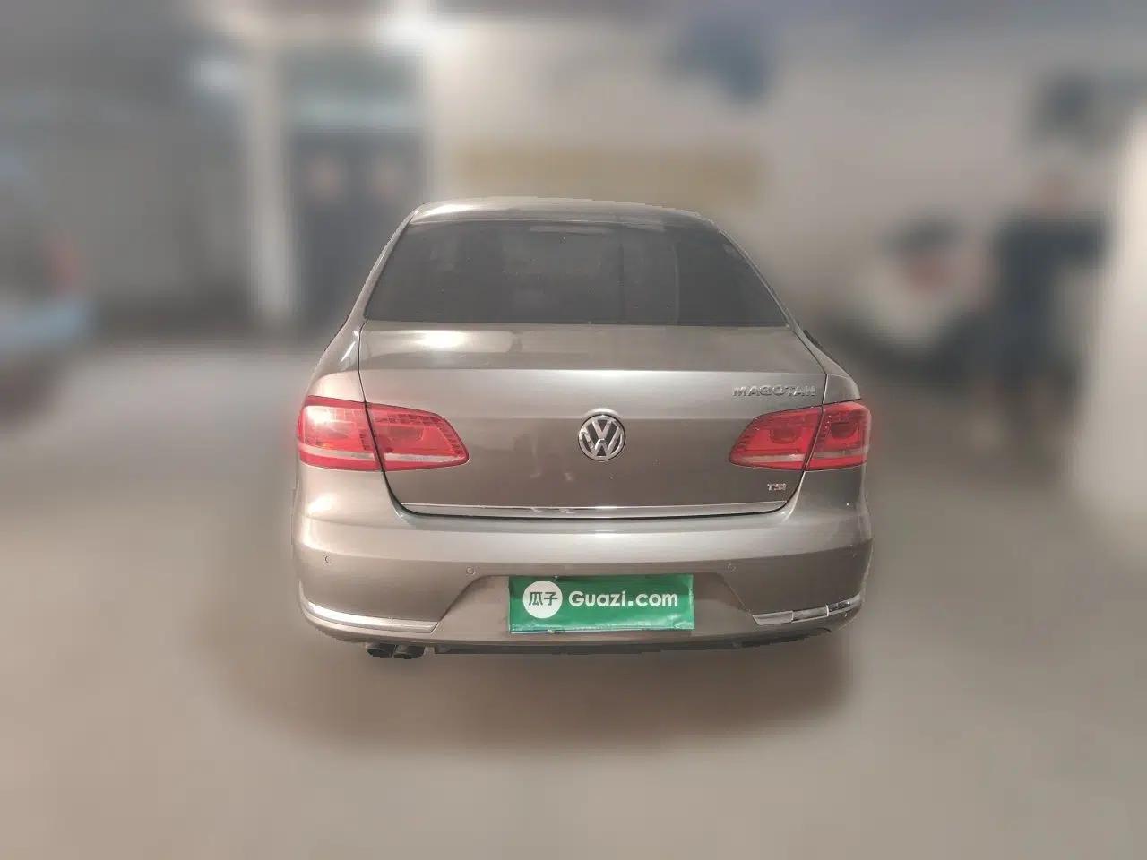 Volkswagen Magotan 2012 Facelift 1.8TSI Prestige Model — миниатюра 5
