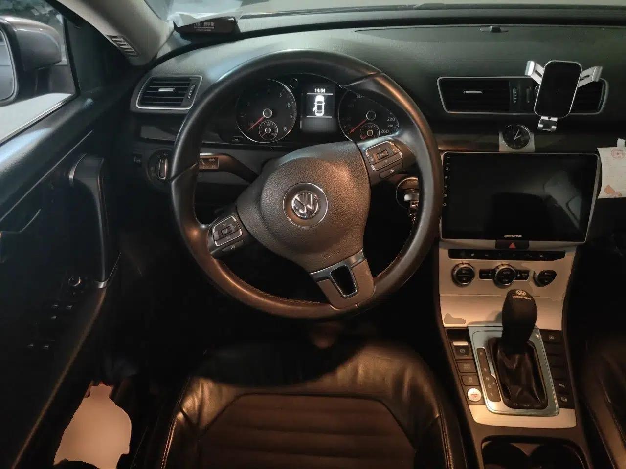 Volkswagen Magotan 2012 Facelift 1.8TSI Prestige Model — миниатюра 10