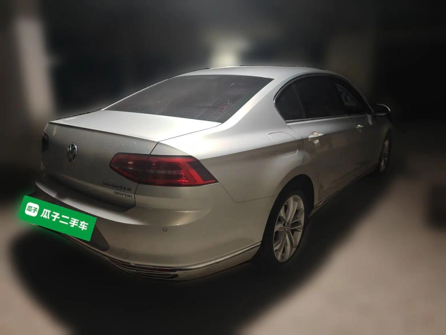 Volkswagen Magotan 2018 Facelift 330TSI DSG Luxury Model — миниатюра 6