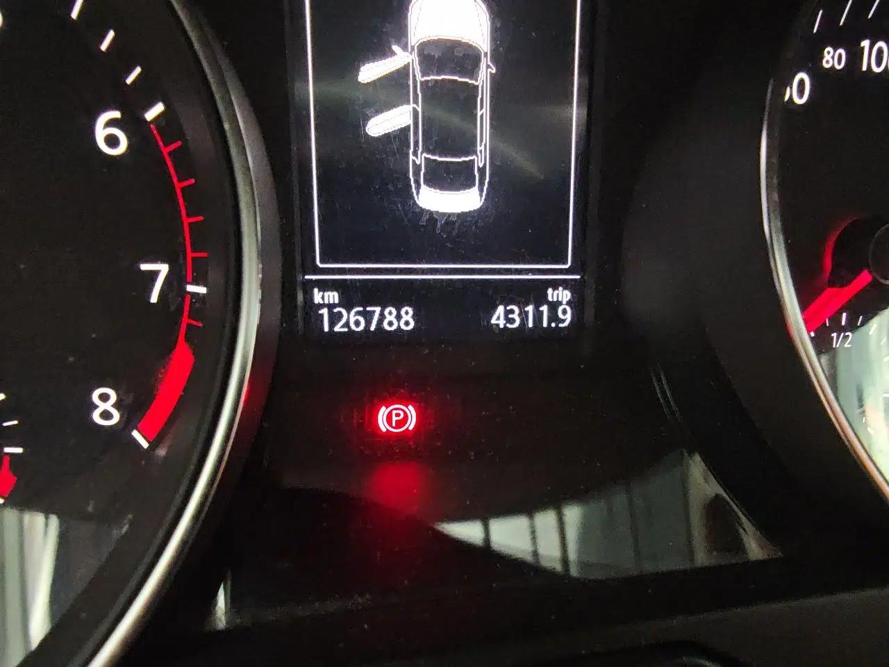 Volkswagen Magotan 2017 380TSI DSG Luxury Model — миниатюра 12