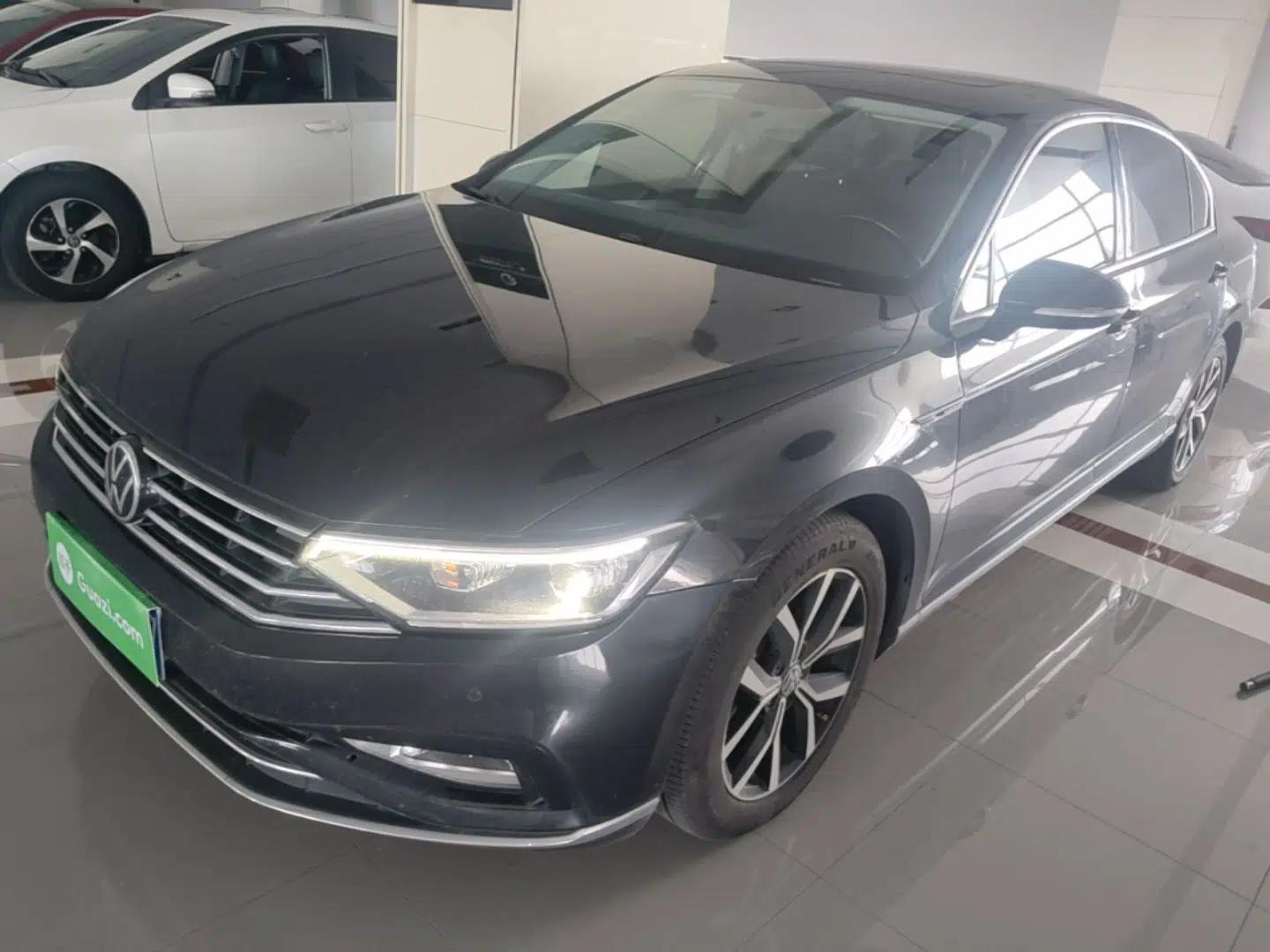 Volkswagen Magotan 2020 280TSI DSG Comfort Edition — миниатюра 1