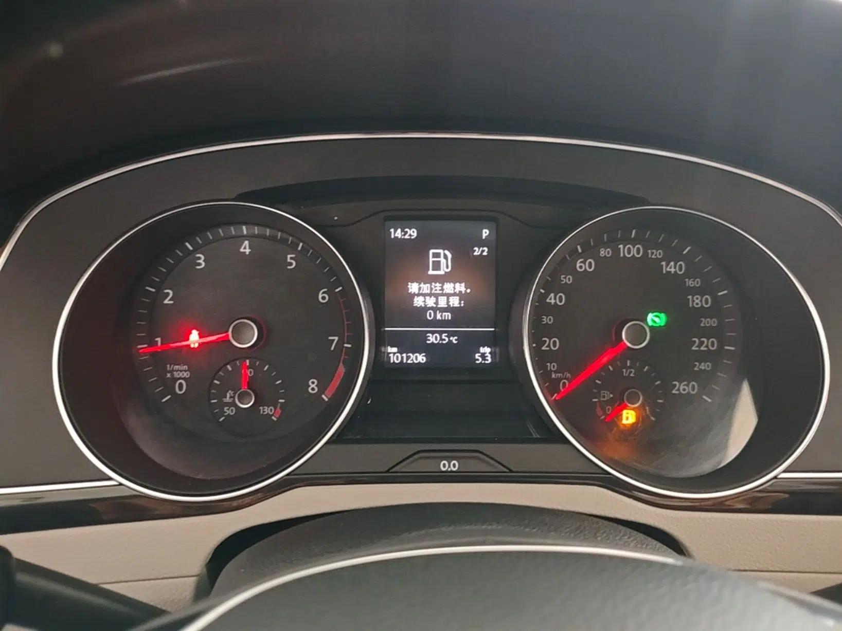 Volkswagen Magotan 2017 330TSI DSG Luxury Model — миниатюра 14